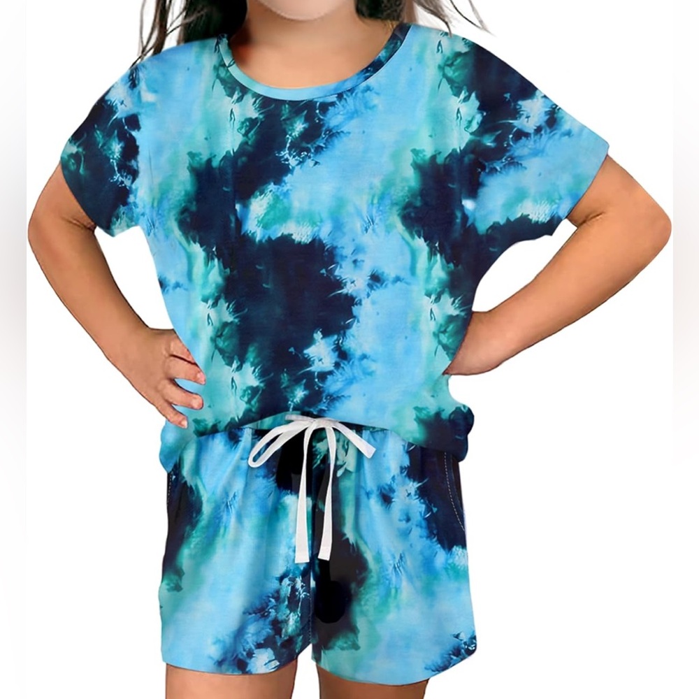 NWOT, Girls, Tie Dye Shorts and SS Oversized Loose Fit Top Set (size 6-7)